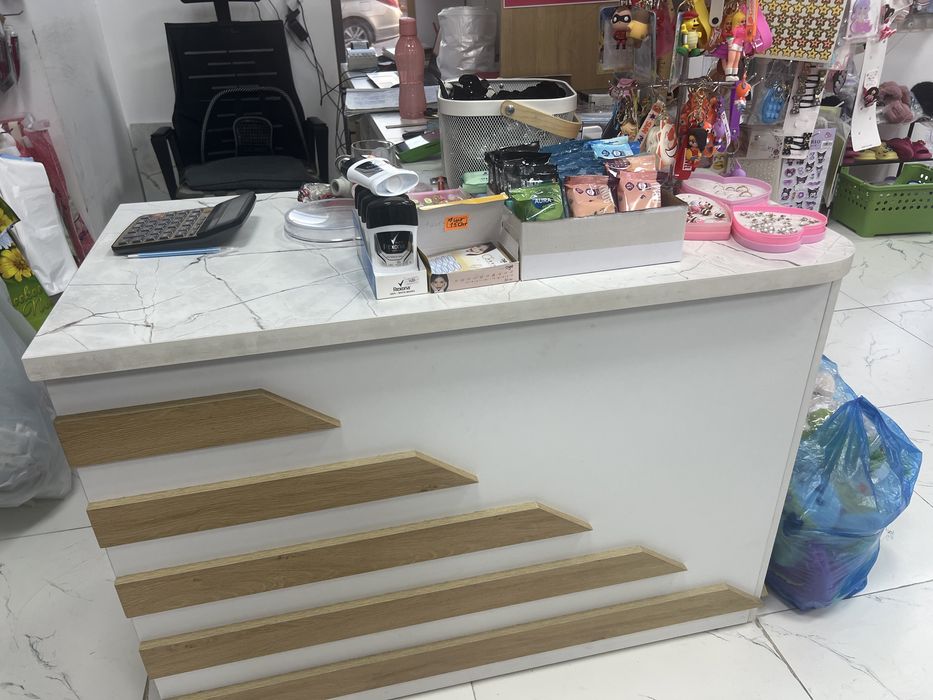 Витрина касса стилаж