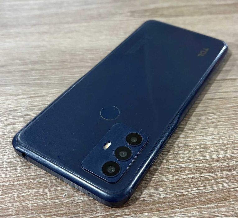 TCL 305 32GB 2GB RAM