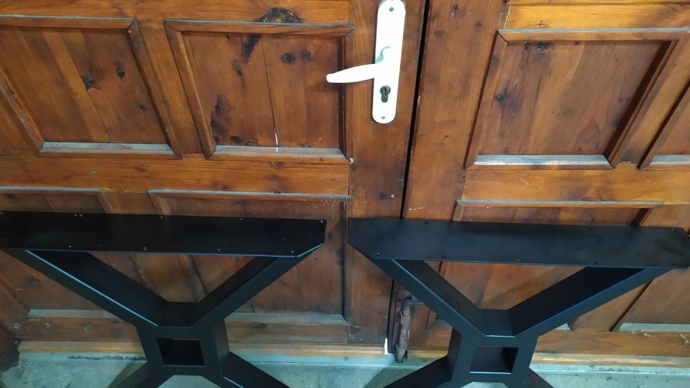 Метални крака за маса