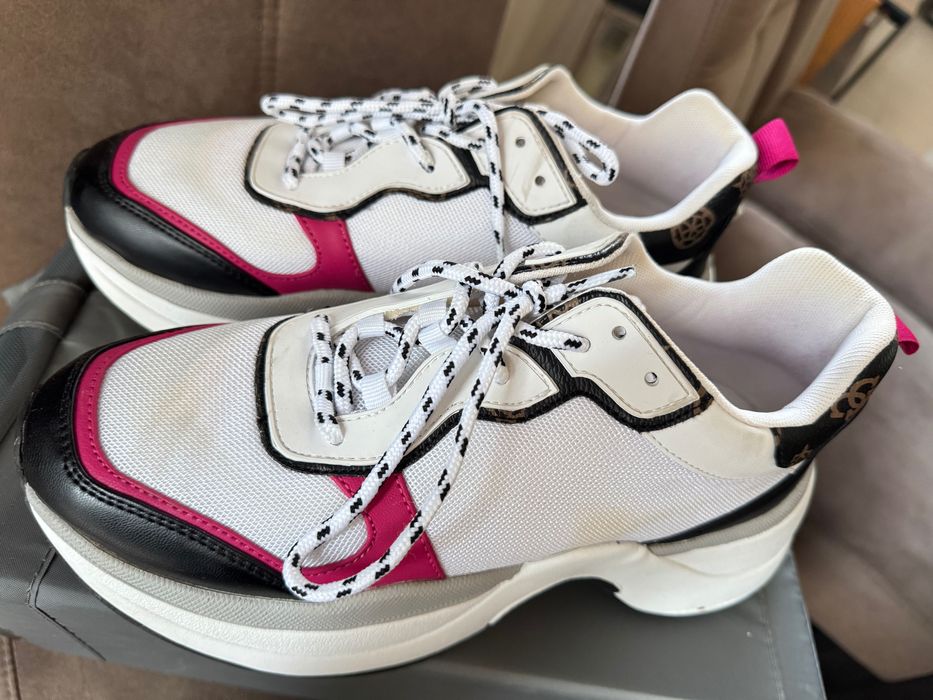 Кецове Guess White Pink Black