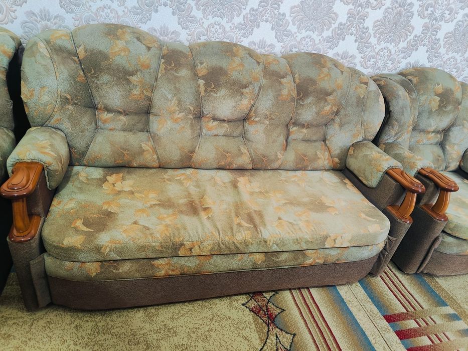 Диван и 2 кресла