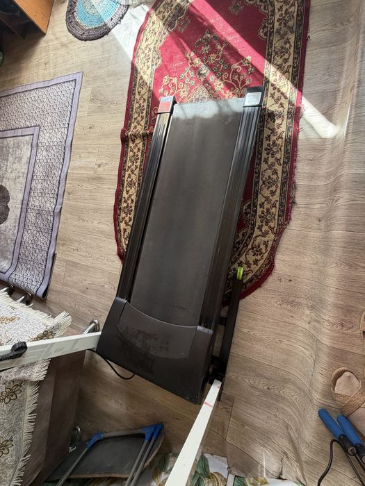 Продам беговую дорожку