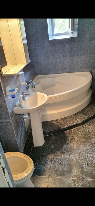 Garsoniera timpuri noi