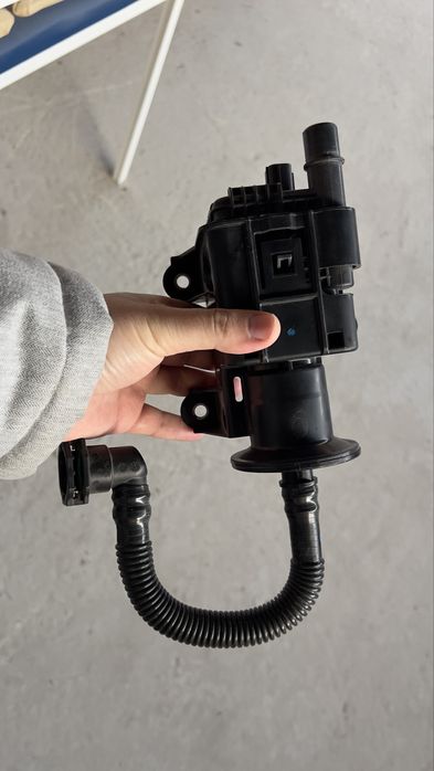 Абсорбер клапан тайота