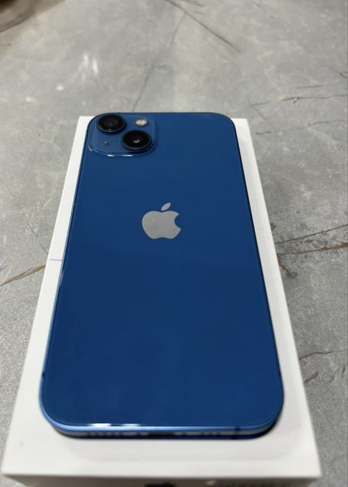 Продам iPhone 13