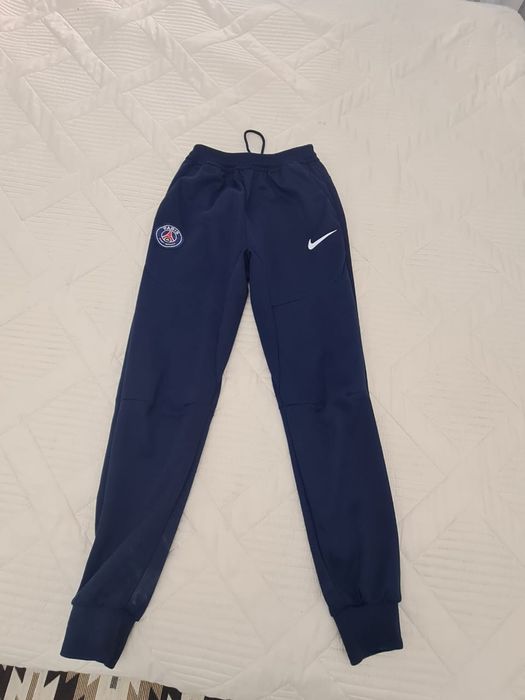 Продам  вещи в отличном состоянии


1. "Пр