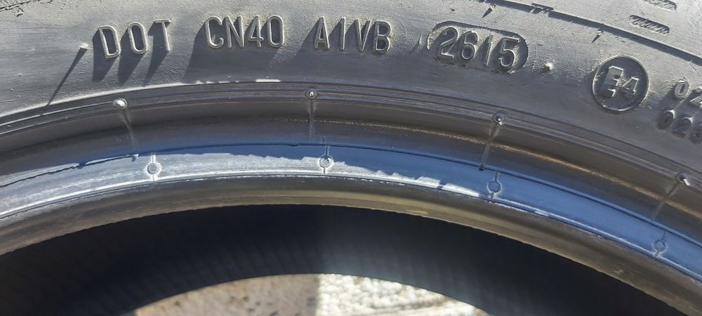 Continental 225/50/17  2броя летни гуми