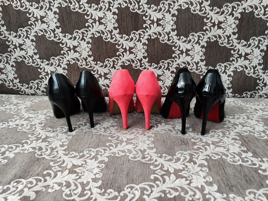 Маратонки, сандали, ботуши  37 номер