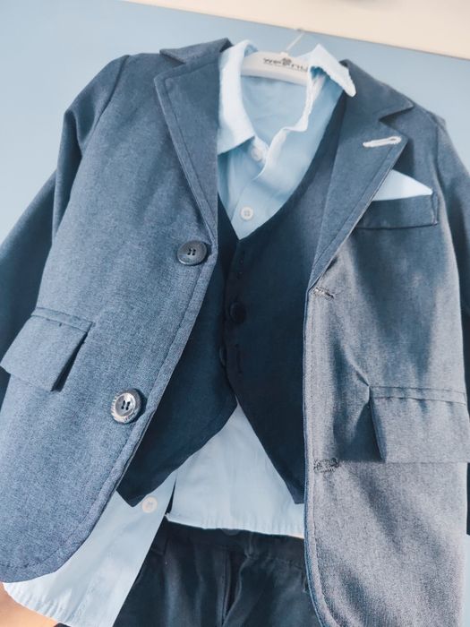 Детски костюм 104см