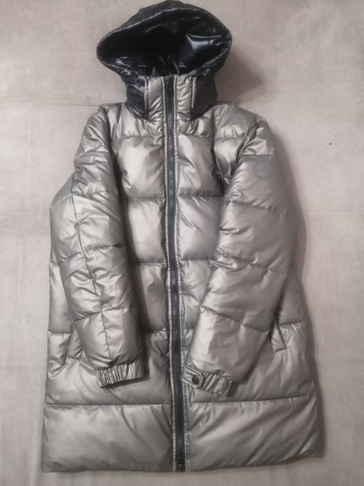 Продам зимнюю куртку!!!