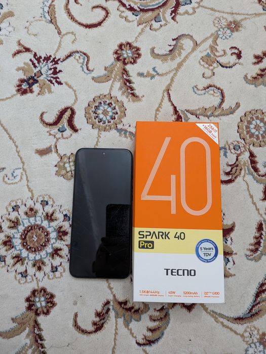 Tecno Spark 40 pro