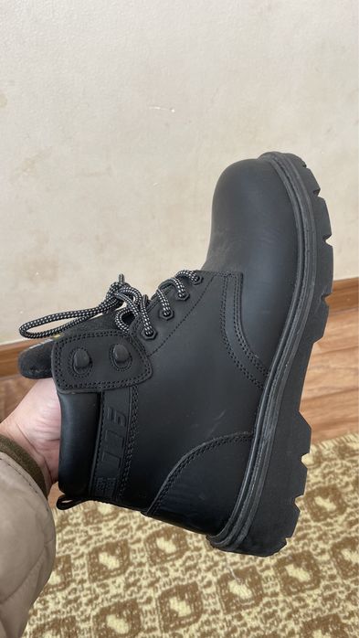Мужской сапоги