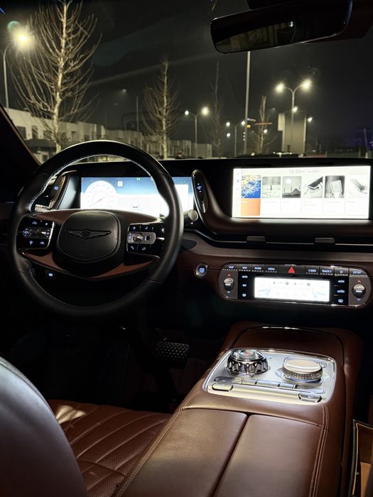 Genesis G90 Full