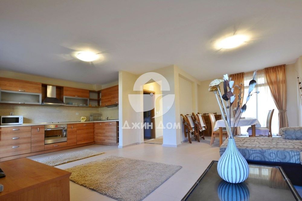 Продава се Къща в с. Кошарица, Област Бургас - 100 кв.м за 1122 €/кв.м - Снимка #1