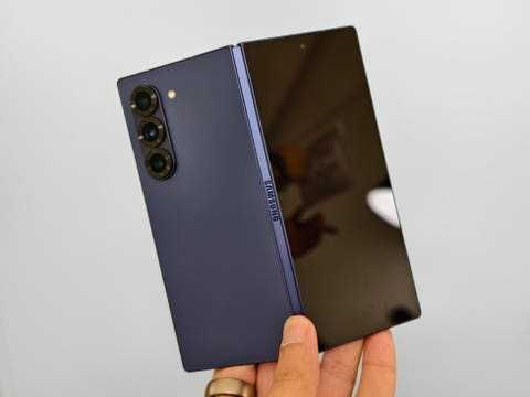 Samsung Galaxy Z Fold 6 5G 256GB 12RAM + оригинален кейс.