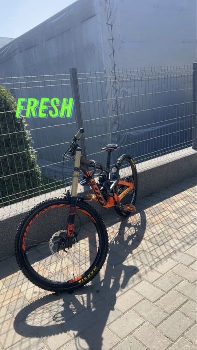 Bicicleta downhill scott gambler