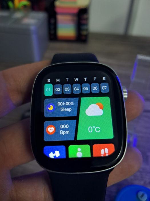 Smartwatch asemanator cu Applewatch SE