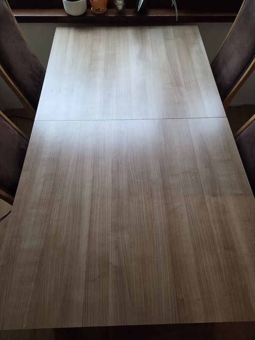 Маса за трапезария