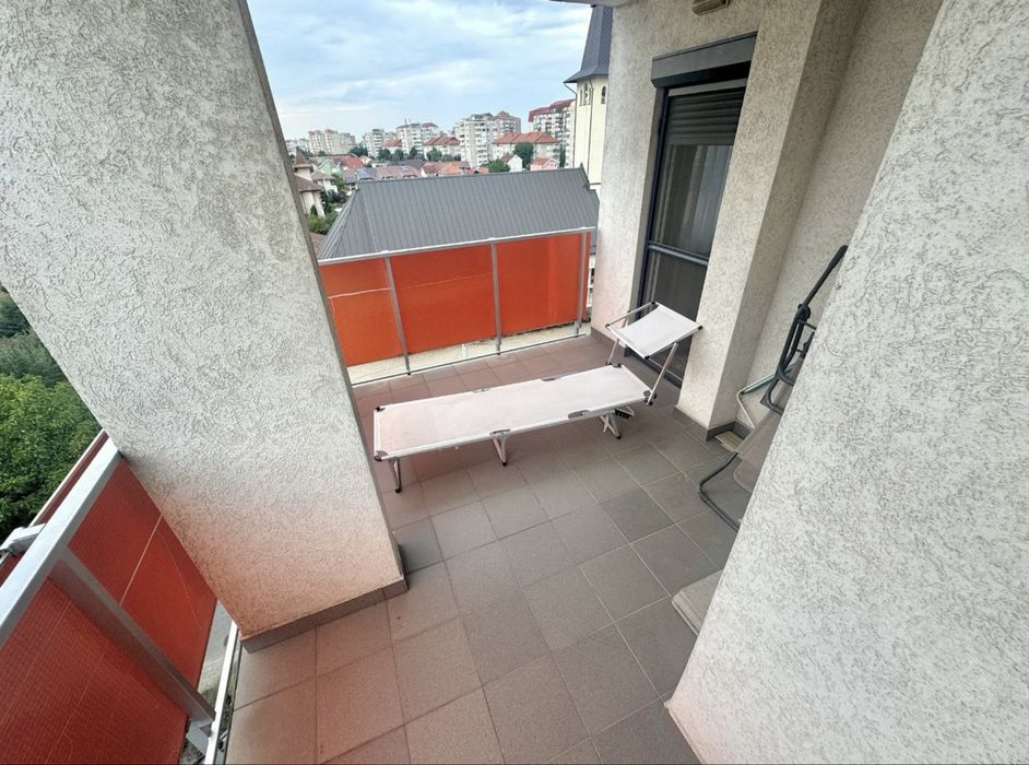 Apartament 2 camere, 400€