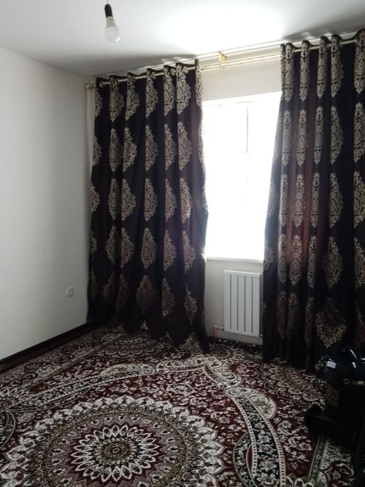 Qarshi kvartira sotiladi