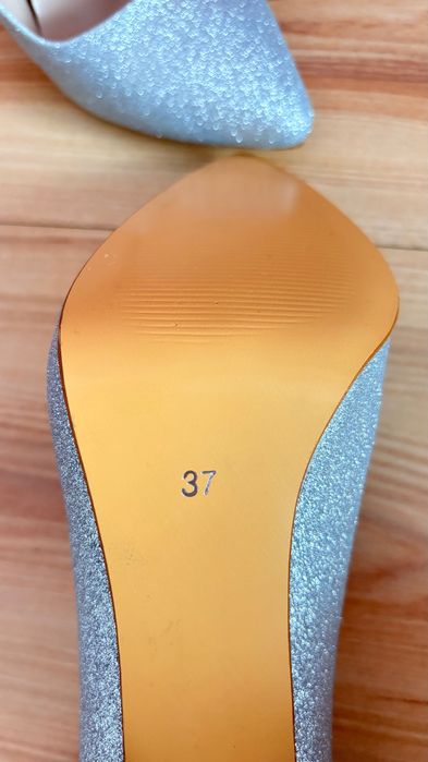 Елегантни дамски официални обувки