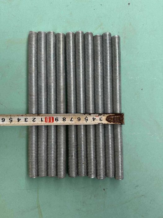 40 броя Шпилки размер М14х200мм