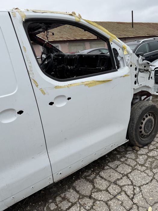 На части Бус Toyota Proace Тойота Проайс 2019г 1.6D 116кс