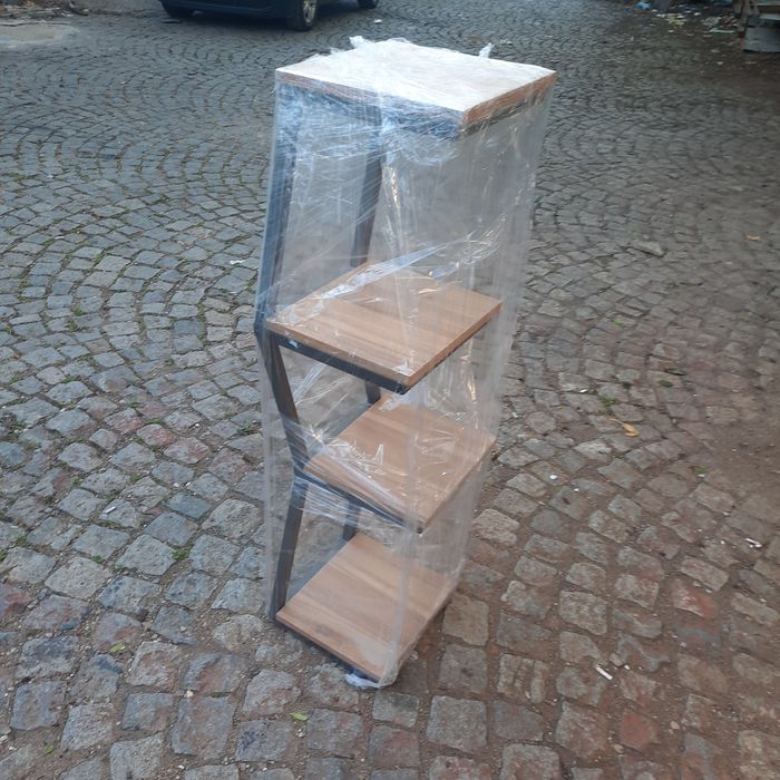 Маси и етажерки изработваме