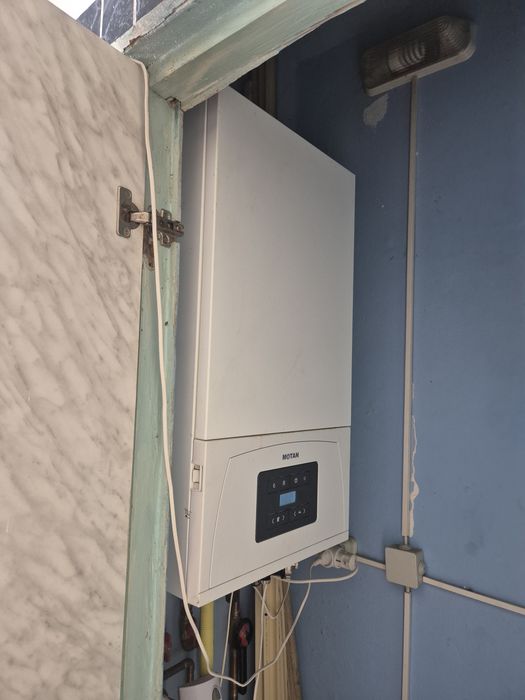 Apartament 2 camere etaj 3/4 60mp, centrala proprie, teleajan