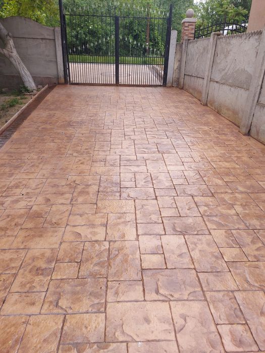 Beton amprentat .