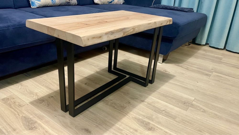 Холна маса индустриален стил,помощна маса с уникален дизайн за кафе