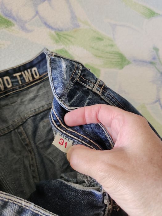 Продам джинсы мужские