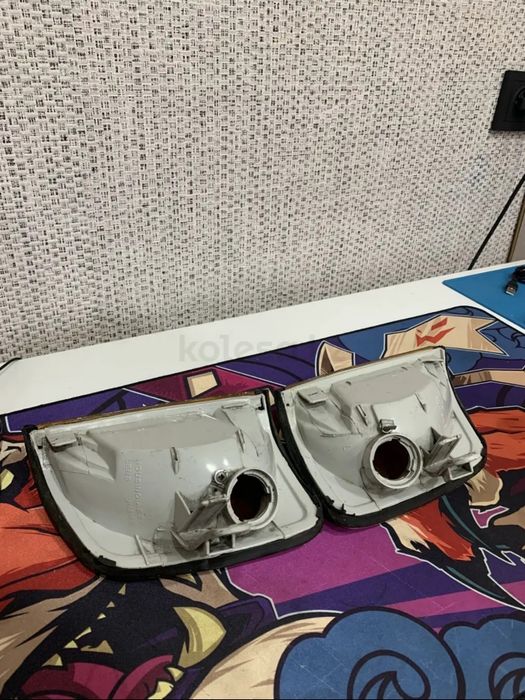 Продам поворотники W124