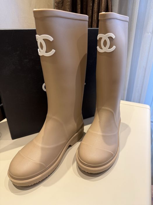 Дамски гумени бежови ботуши Chanel
