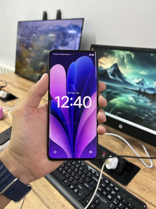 Телефон Redmi Note 13 Pro+ 5G