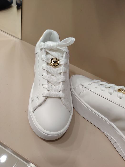 Кецове и чехли чисто нови