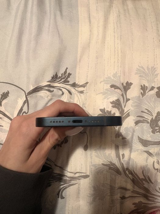 Vând Iphone 13, 128 gb