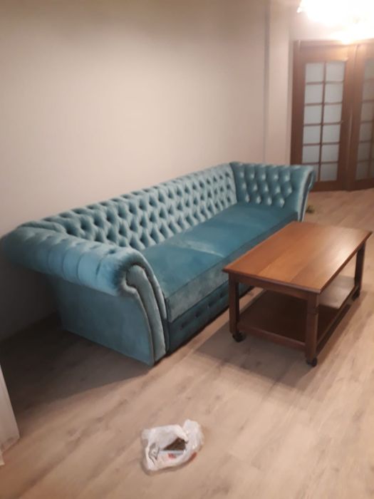 Canapea chesterfield extensibila