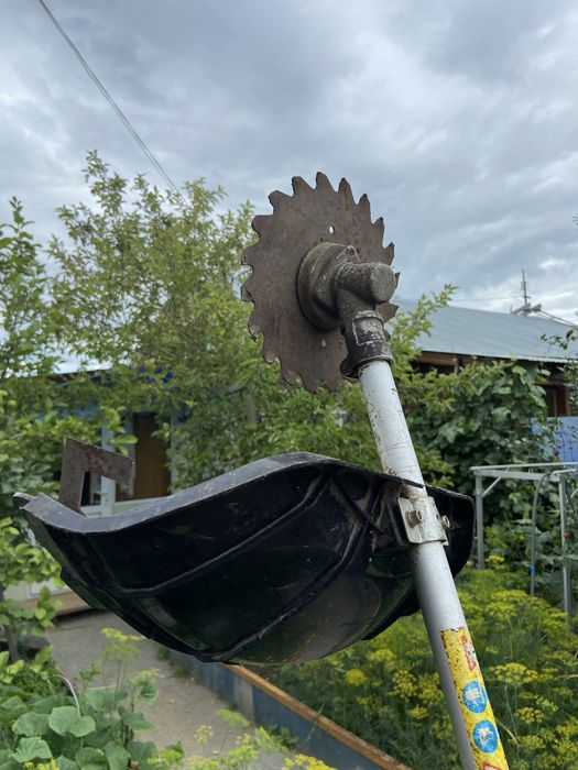 Триммер бензиновый