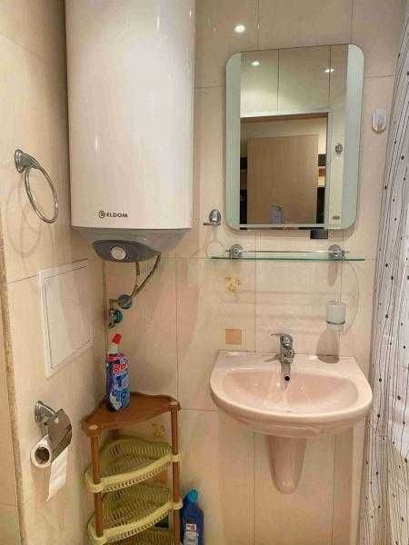 Дава се под наем Двустаен апартамент в Бургас, Център - 60 кв.м за 433.5 € - Снимка #4