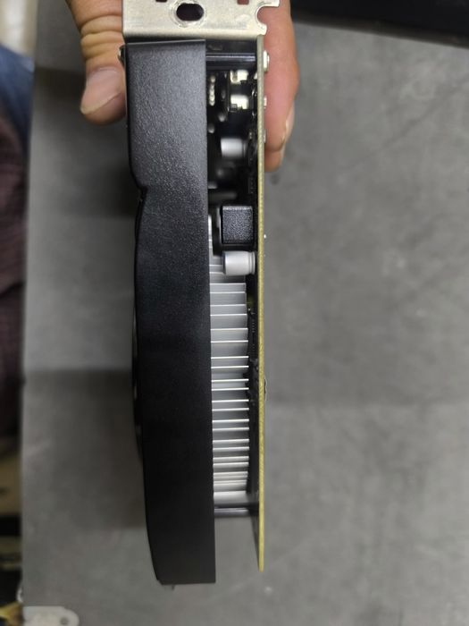 Видеокарта  Geforce GTX 1050Ti