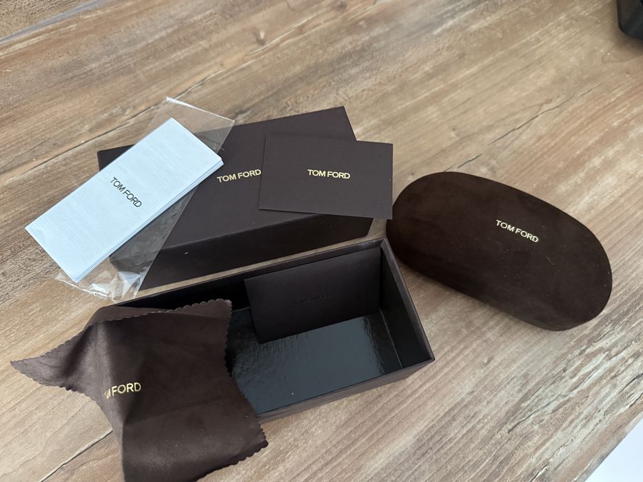 Слънчеви очила Tom Ford Dimitry TF334 01P“