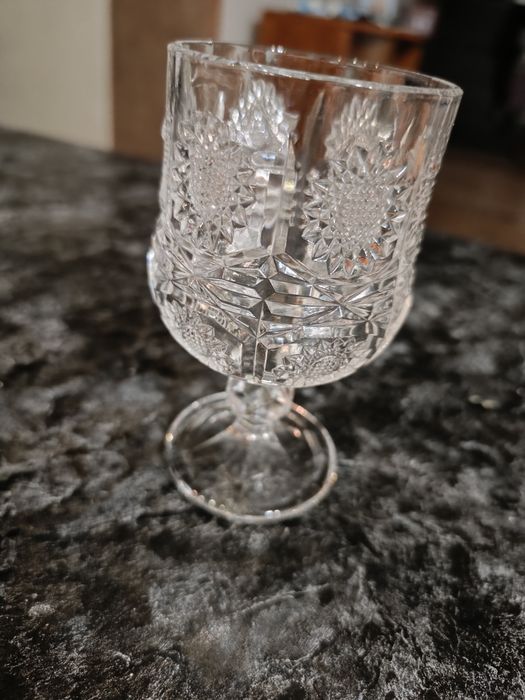 Срочно продам бокалы