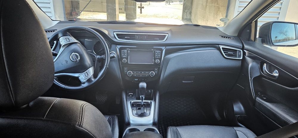 Vând Nissan Qashqai