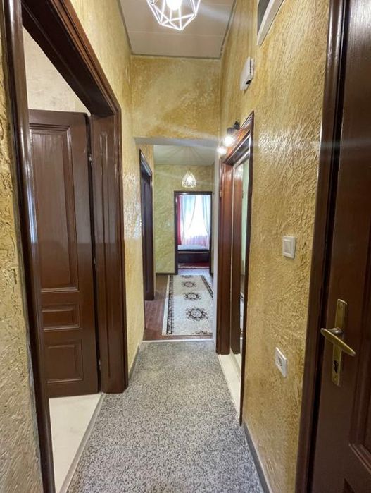 Тристаен апартамент под наем в ж.к. Зона Б-18, 2207335