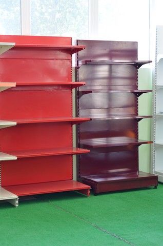 Метални стелажи тип гондола и крайстенни стелажи