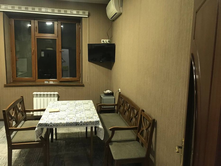 Уй сотилади,  зур