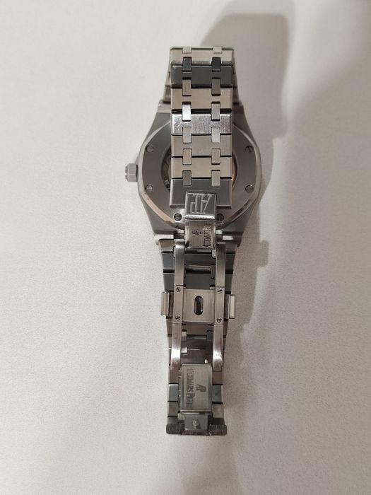 Продам часы audemar piguet