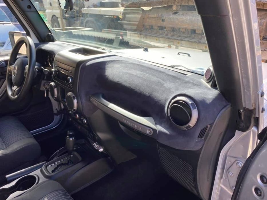 Претапициране на автомобилени тавани-Бургас