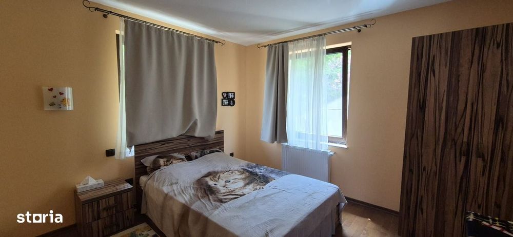 Casa langa padure , cartier privat -Corunca